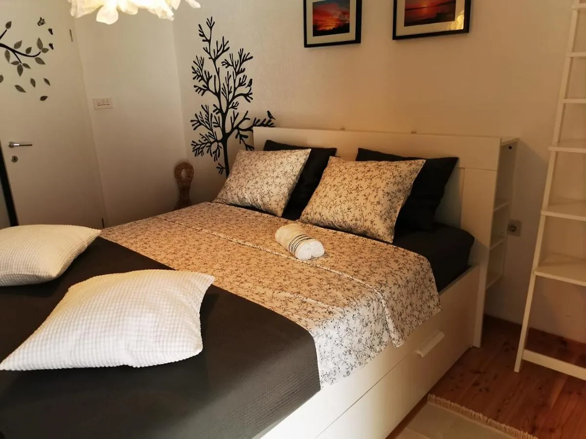Apartment Miljenko I Dobrila Kastela