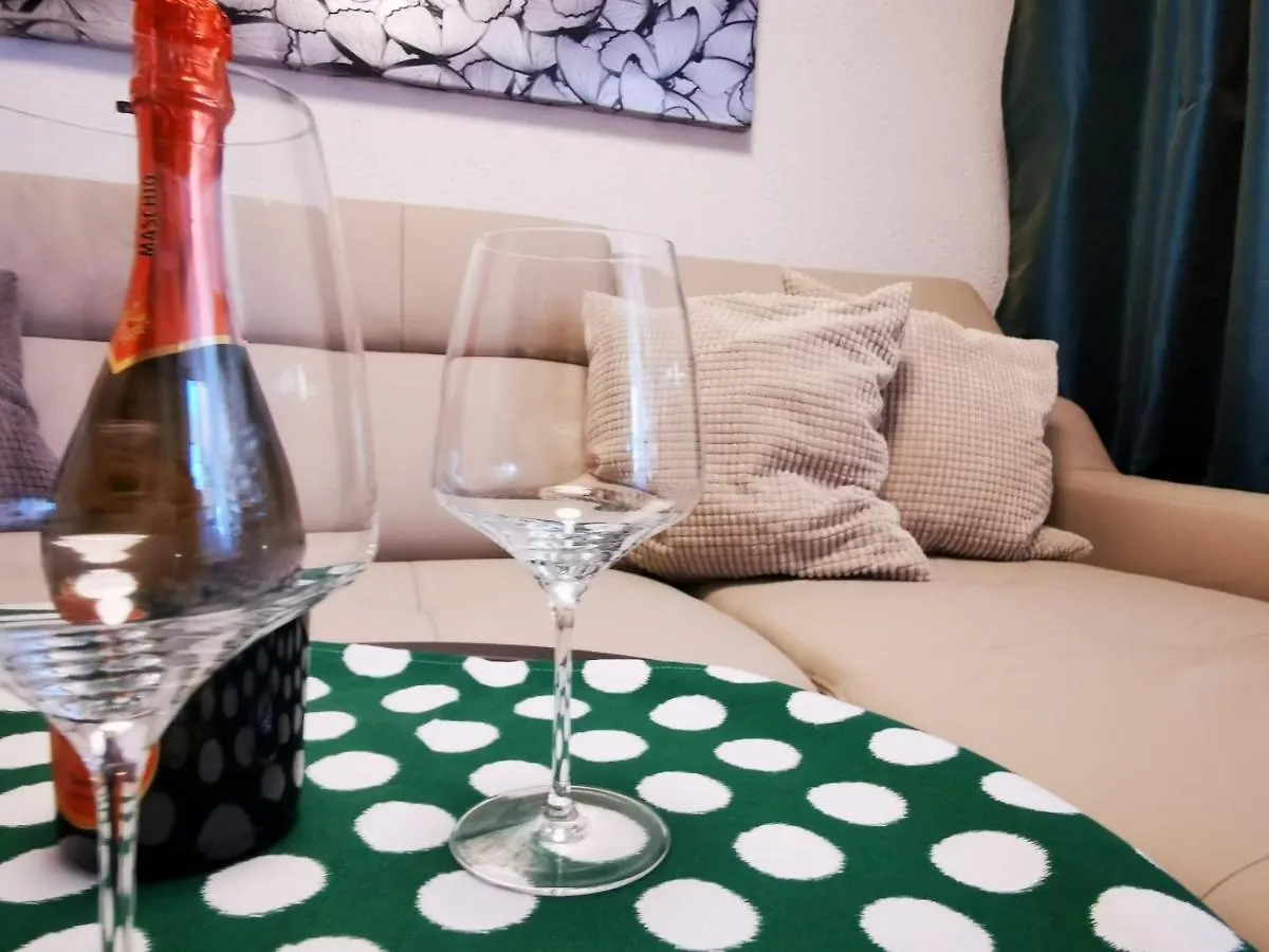 Apartment Miljenko I Dobrila Kastela